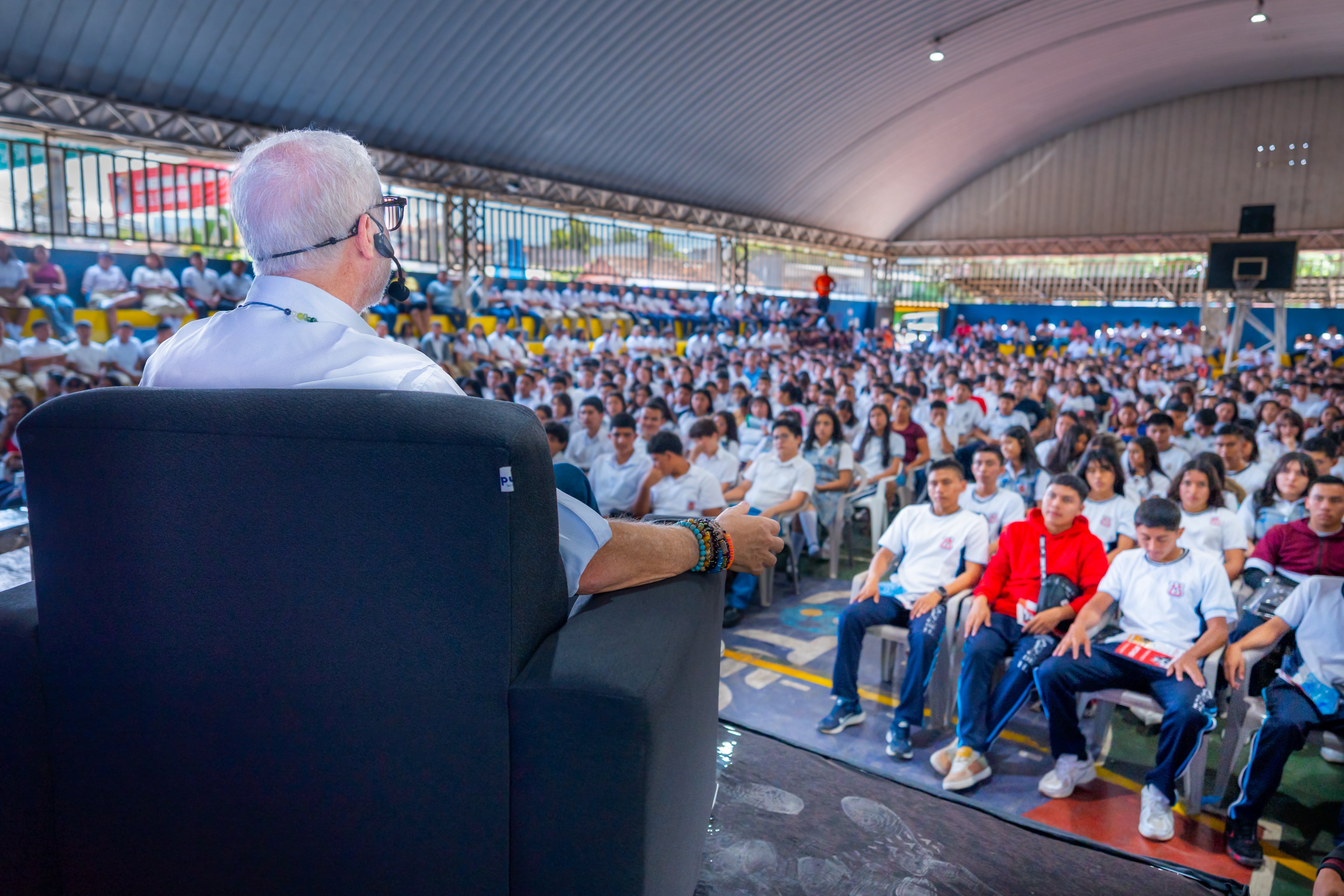 La feria académica del evento ofreció orientación y programas universitarios para el ciclo 2027, fomentando la continuidad educativa. (Cortesía: Dirección de Integración)