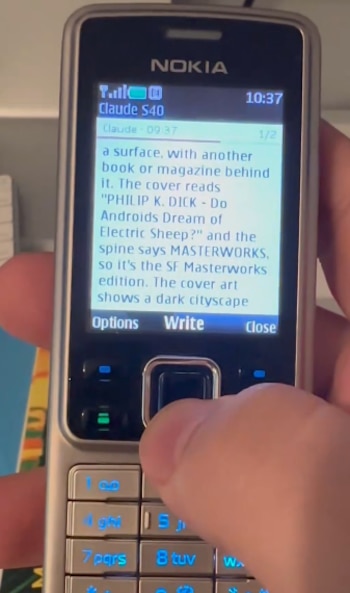 Un desarrollador logró ejecutar Claude en un Nokia de hace 20 años. (X)