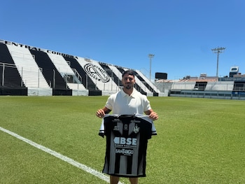 El defensor Agustín Quiroga, de