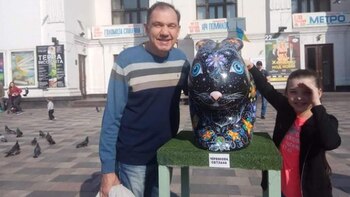 Kira Obedinsky y su abuelo,