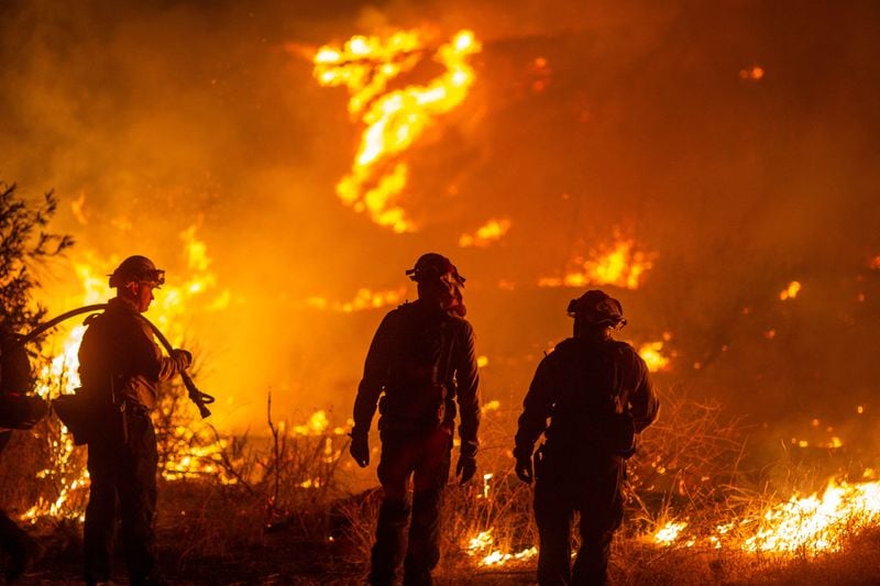 La discusión se abrió tras la difusión de una sustancia administrada a personal que combatió incendios de alta exposición química en el oeste de Estados Unidos (REUTERS/Ringo Chiu)