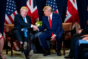 Desde la izquierda, el primer