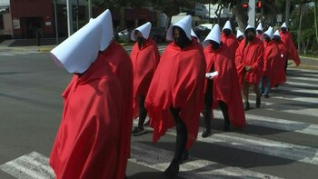 Mujeres piden "auxilio" a Bachelet