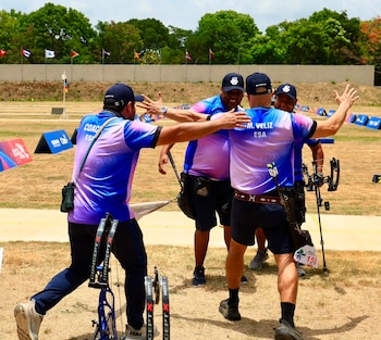 Hernández, Véliz y Nolasco logran el oro en una final decisiva frente al combinado mexicano. (Foto: INDES)