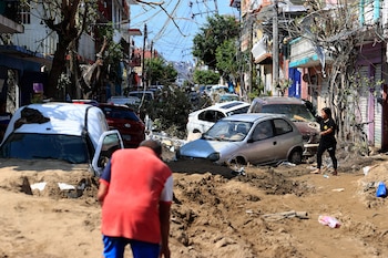 Fotografía de una zona afectada tras el paso del huracán Otis en el balneario de Acapulco, en el estado de Guerrero (México). EFE/David Guzmán