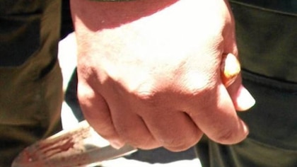 Hombre de la tercera edad recibió varias cuchilladas en un ancianato: riña de adultos mayores terminó en homicidio