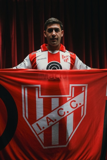 El mediocampista Franco Moyano firmó