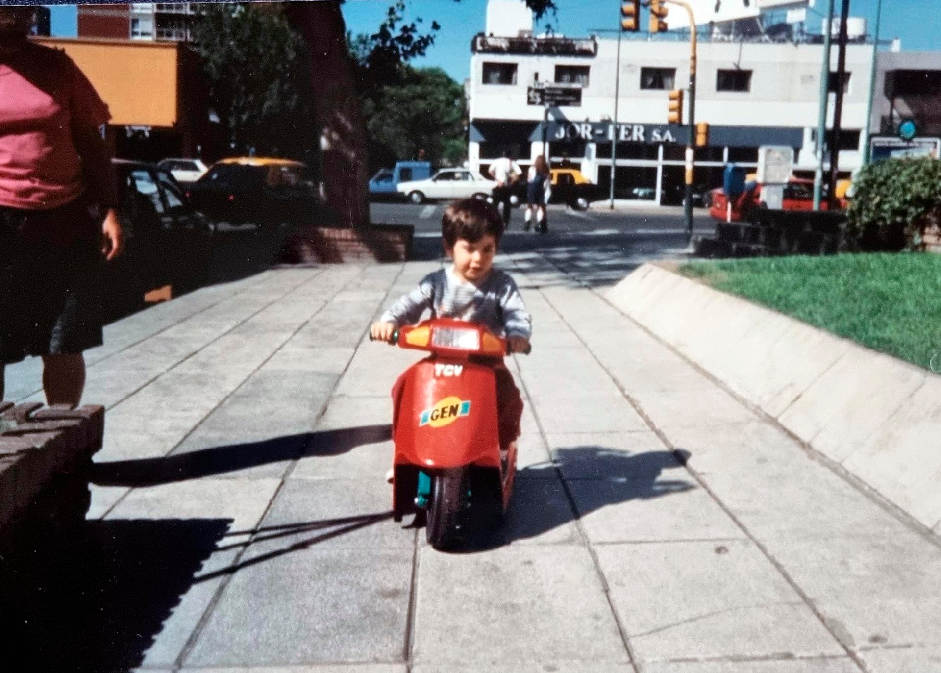 Nicolás Pasquali soñaba desde niño conocer el mundo y logró ser el primer argentino en visitar los 193 países reconocidos por la ONU.