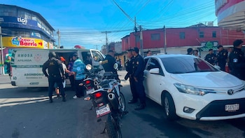Ataque armado cobró la vida de dos hombres y dejó una menor herida en Guatemala