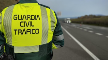 Fallecida una persona tras la colisión entre un turismo y un camión en Lucena