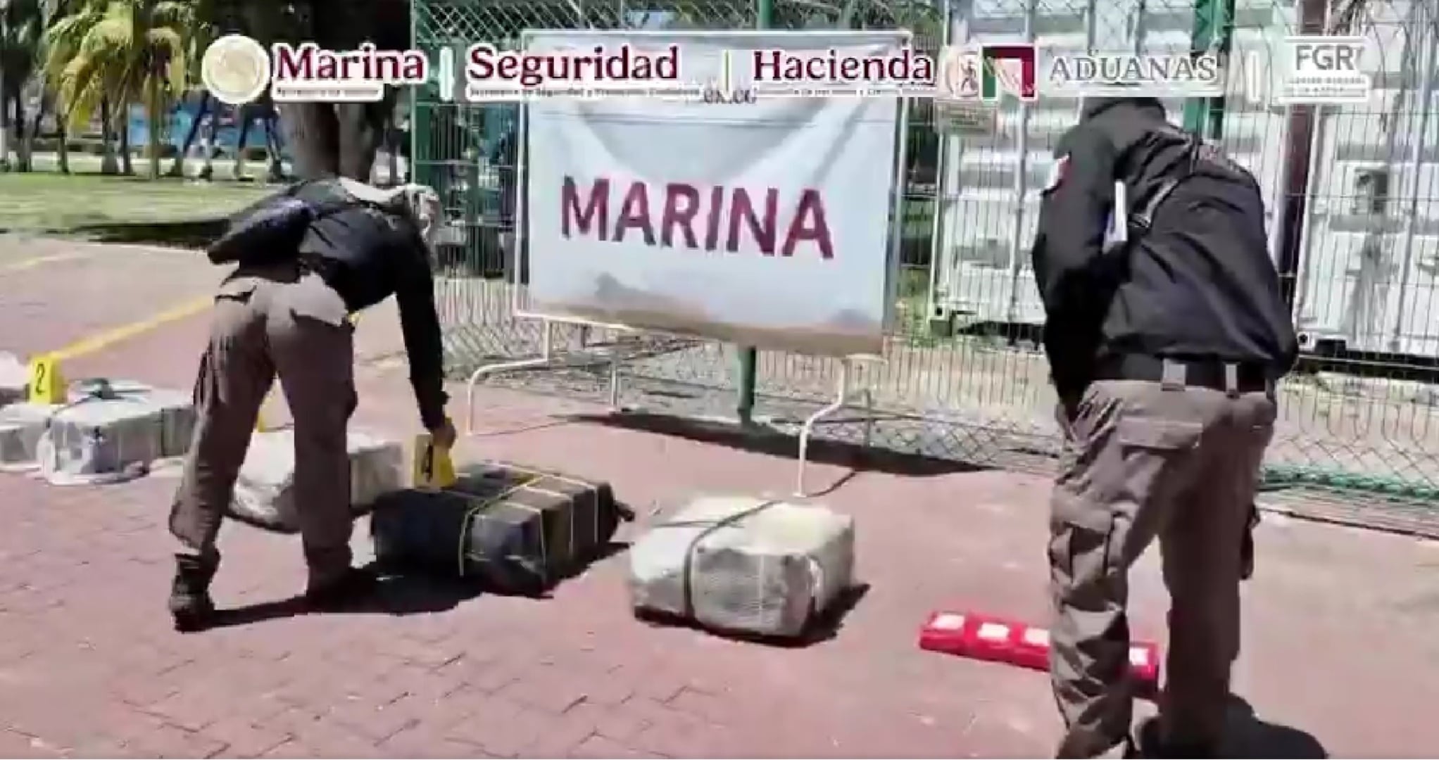 Parte de las acciones de los agentes en Manzanillo.
(Semar)
