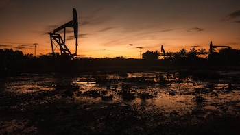 Reactivar el flujo de petróleo