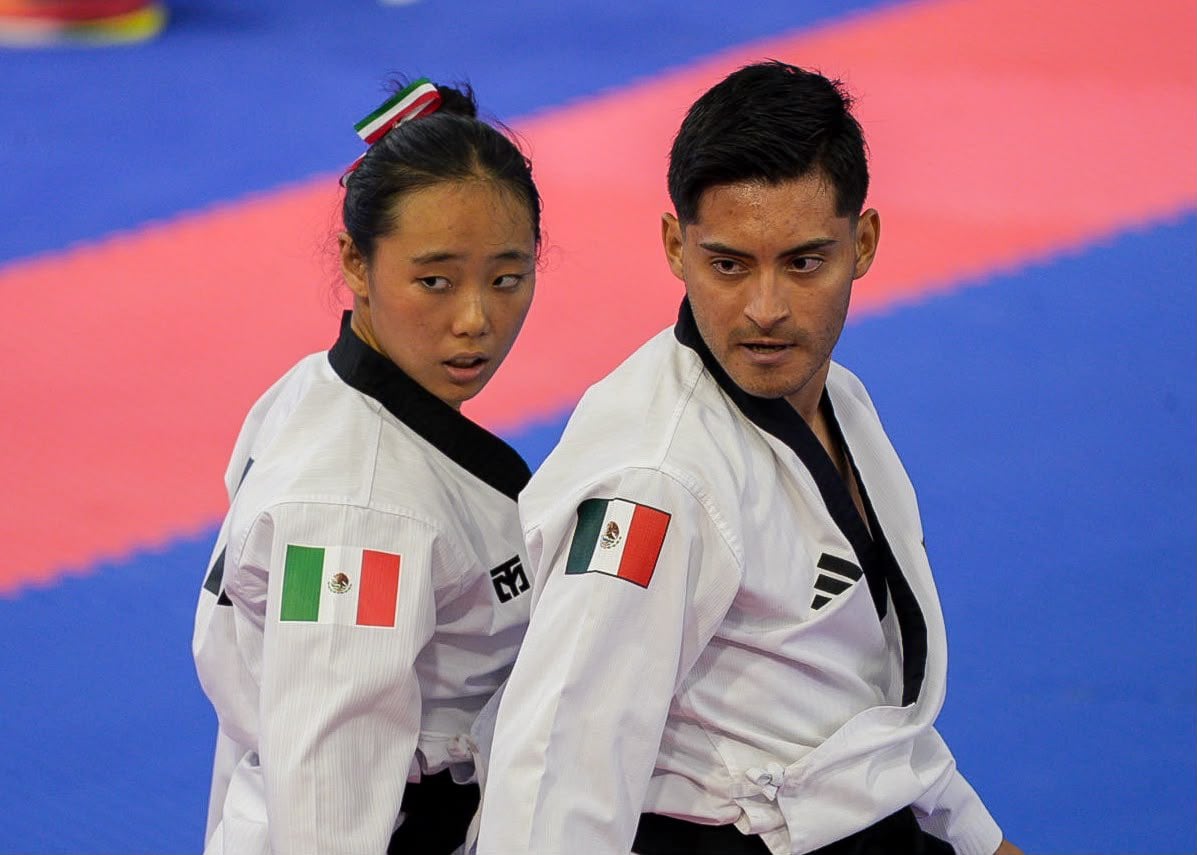 William Arroyo y Cecilia Lee se consolidan como protagonistas del taekwondo poomsae en los Juegos Centroamericanos y del Caribe en Santo Domingo. (X/ @Rommel_Pacheco)