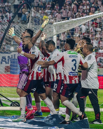 Junior está obligado a vencer a Sporting Cristal apoyado del aliento de su gente.