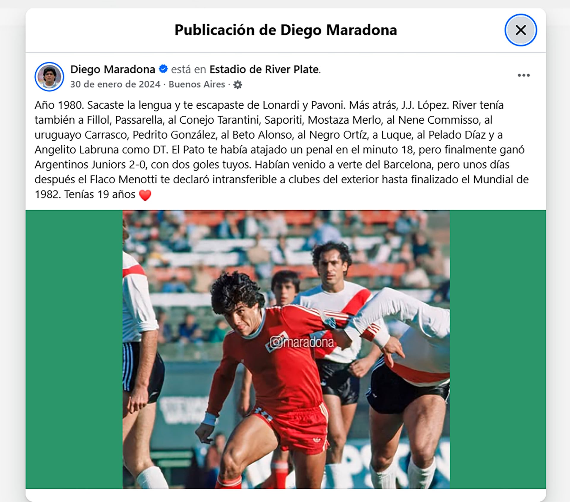 La publicación en el Facebook oficial de Diego Maradona recordando el primer partido de Diego Maradona en el Monumental con Argentinos Juniors para enfrentar a River Plate