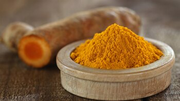 La cúrcuma, con su resplandeciente