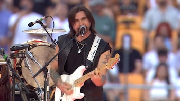 Juanes en la ‘Velada del Año 6′: así fue la presentación del colombiano en Sevilla