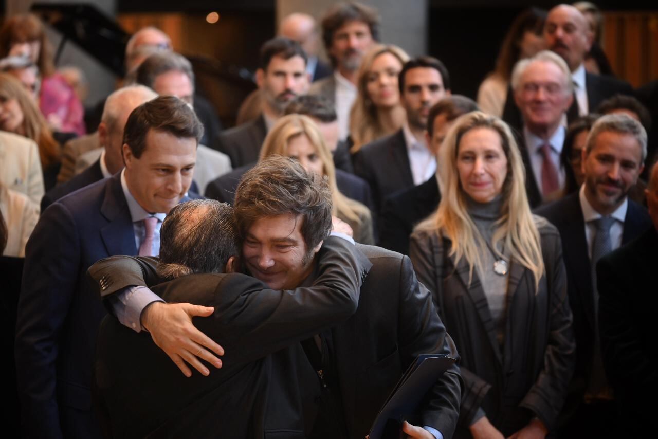 Javier Milei junto a su hermana Karina, en un acto que se realizó ayer y en el que Presidente apuntó contra la oposición