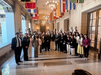 El programa busca que los jóvenes incidan en políticas públicas y propongan soluciones para el desarrollo social y económico. (Cortesía: Ministerio de Relaciones Exteriores)