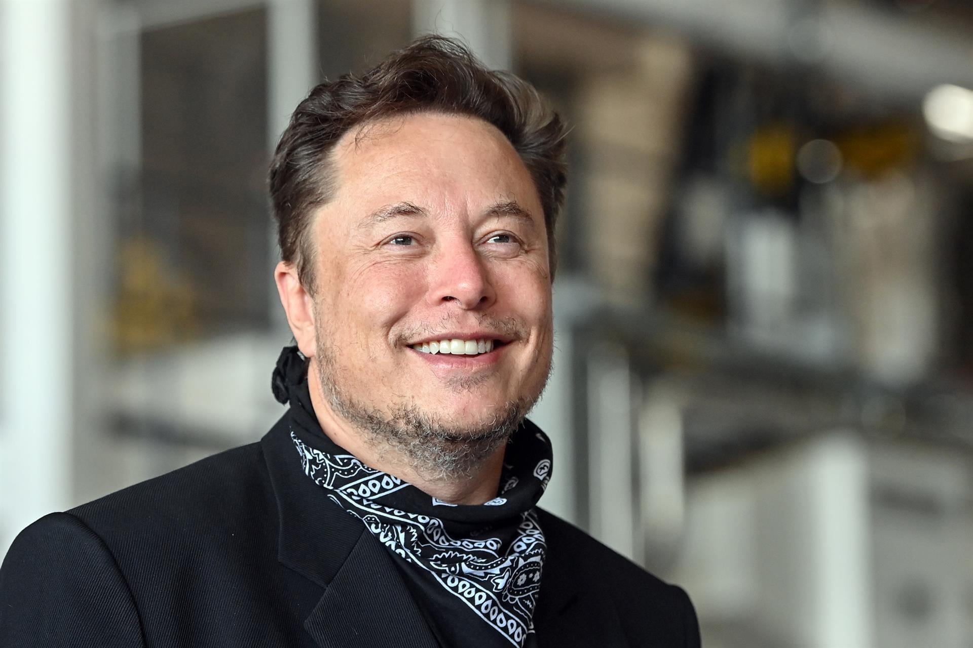 Zelensky condecora a Elon Musk con la Orden de la Libertad