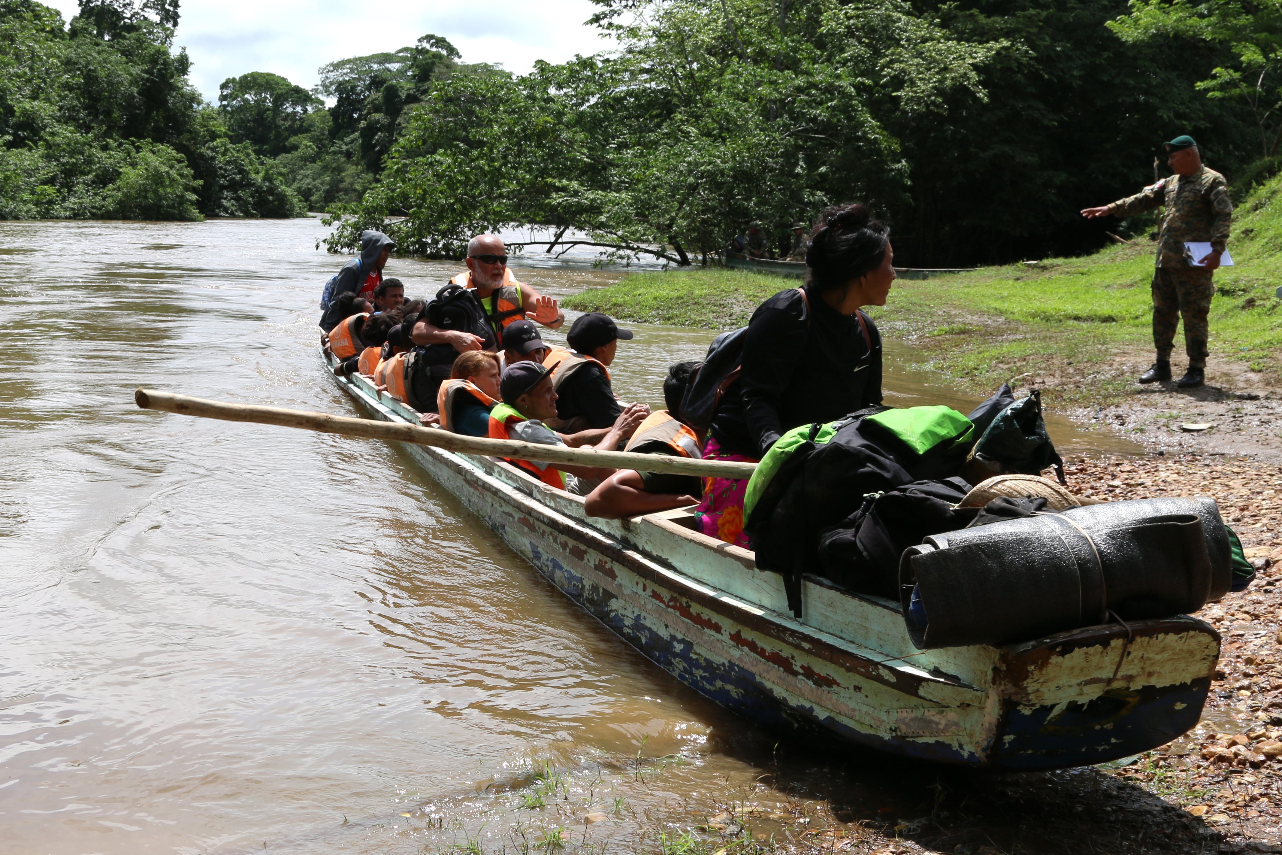 Panamá deberá vigilar sus corredores migratorios ante posibles movimientos de población procedentes de otros países de la región. EFE/ Moncho Torres