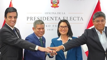 Keiko Fujimori presenta a tres miembros de su gabinete de ministros un día antes de jurar como presidenta