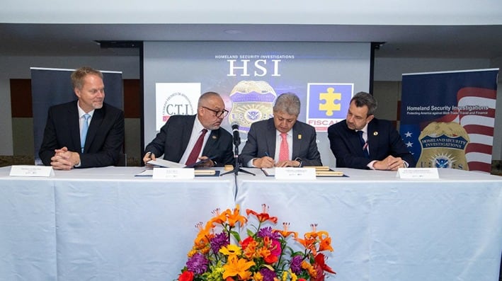 El ministro consejero interino Michael Schreuder señaló que las redes criminales operan más allá de las fronteras y requieren alianzas, capacidades compartidas y acciones coordinadas - crédito Embajada de Colombia en Estados Unidos
