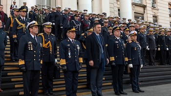 El ministro de Defensa y