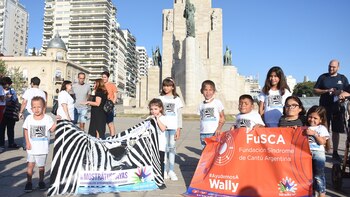Wally junto a los otros