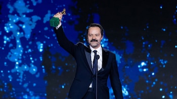La gran noche del cine italiano tuvo una gran ganadora y varias protestas contra el retiro de financiación pública