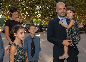 Pep Guardiola, junto a su