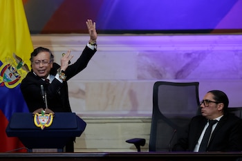 Con el respaldo del Pacto Histórico y otros sectores del Congreso, el Centro Democrático logró elegir a Honorio Henríquez como presidente del Senado, imponiéndose sobre Alfredo Deluque, candidato apoyado por el presidente electo Abelardo de la Espriella - crédito Carlos Ortega/EFE