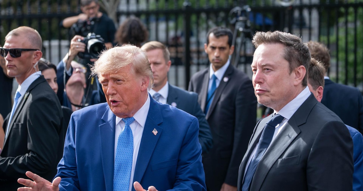 Photo: infobae.com Trump Orders Federal Government to Rename Artificial Intelligence Superintelligence