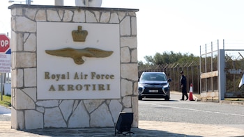 Manifestantes chipriotas piden la salida