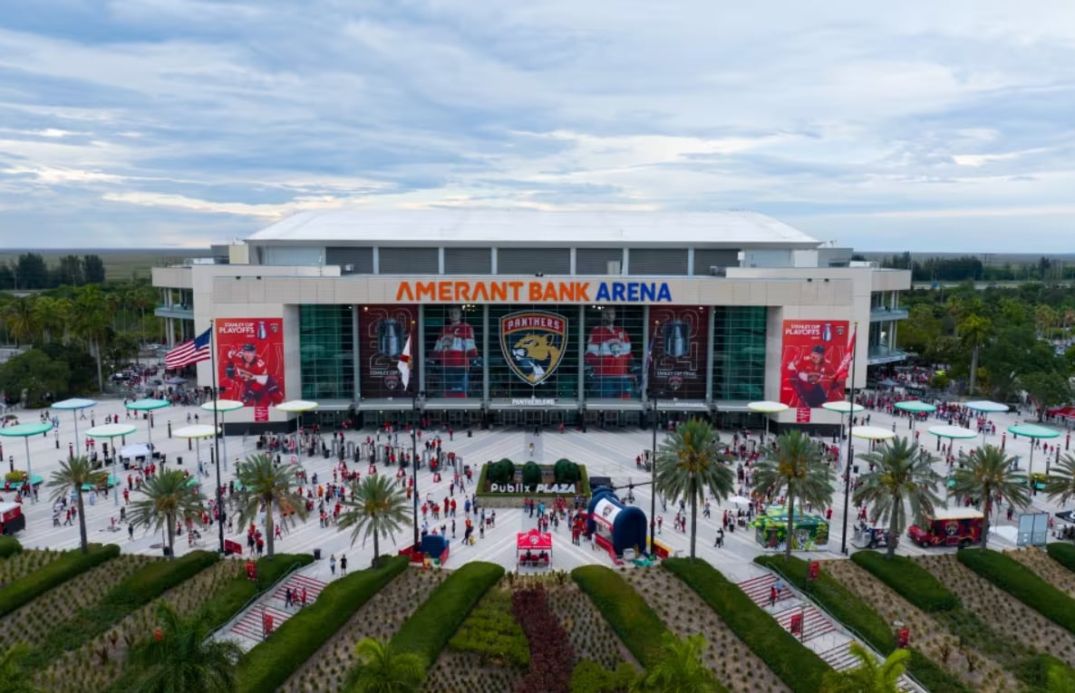 La feria de empleo en Amerant Arena funciona el jueves 25 de junio de 10 a 14 horas en la sede de los Florida Panthers (Visit Lauderdale)