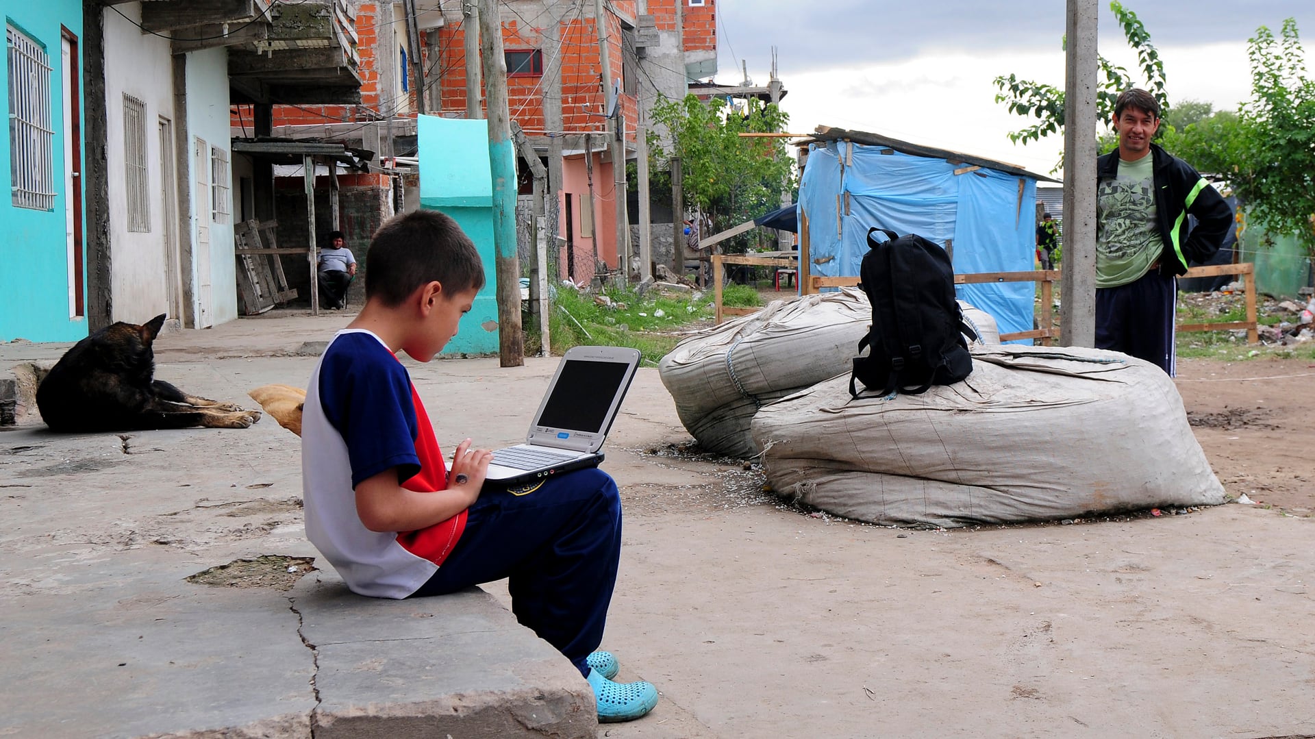 Sin transferencias, la indigencia infantil prácticamente se duplicaría: pasaría del 9,5% actual al 16,4% (NA)