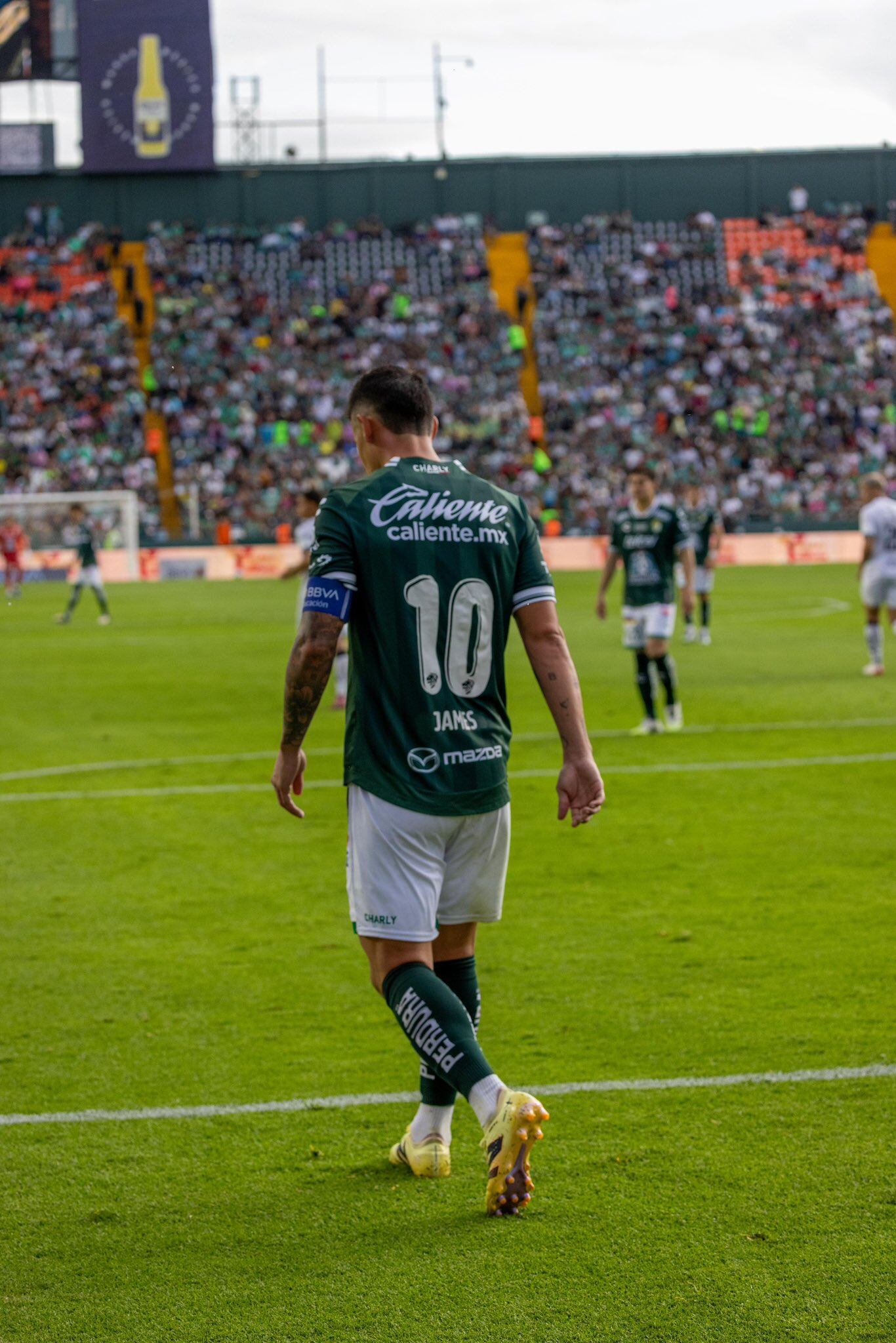 James Rodríguez es el capitán de la selección Colombia y el Club León - crédito Club León