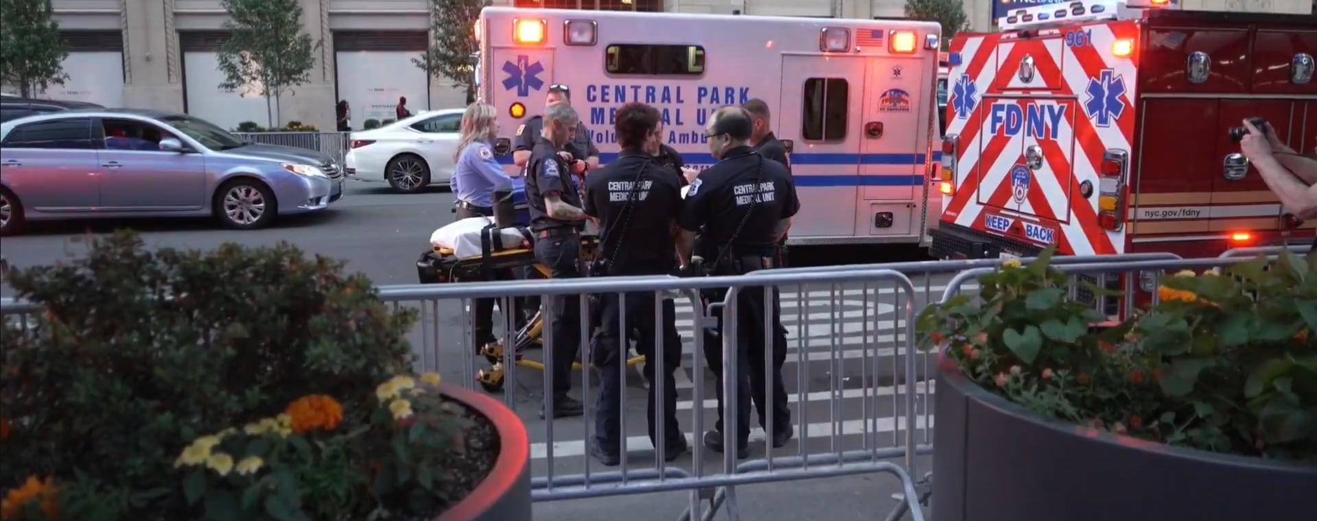 El ataque ocurrió en el área de Amtrak de Penn Station, en la intersección de West 33rd Street y Seventh Avenue, en Manhattan (Captura de video)