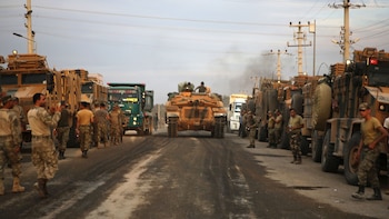 Una columna blindada turca durante