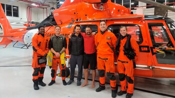 En esta foto proporcionada por