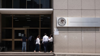 El caso quedó integrado únicamente con las denuncias de dos menores, mientras que los testimonios de otras presuntas víctimas no fueron considerados para la decisión de la jueza. (Imagen ilustrativa | Infobae México)
