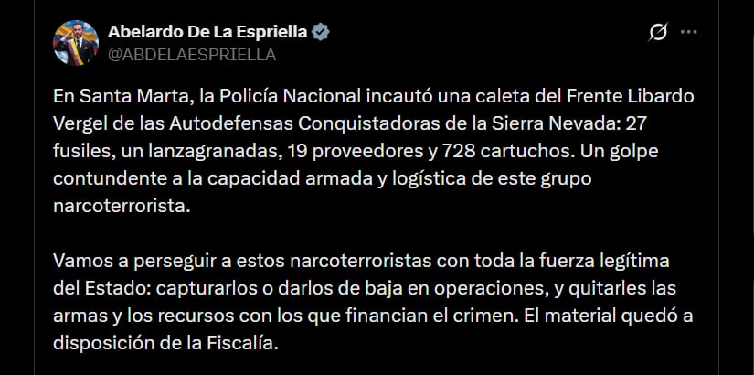 Además de los 27 fusiles, se incautaron un lanzagranadas, 19 proveedores y 728 cartuchos de las Autodefensas Conquistadoras de la Sierra Nevada - crédito @ABDELAESPRIELLA/X