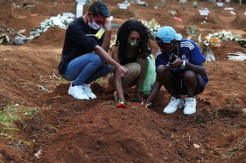 Familiares de víctima de Covid-19