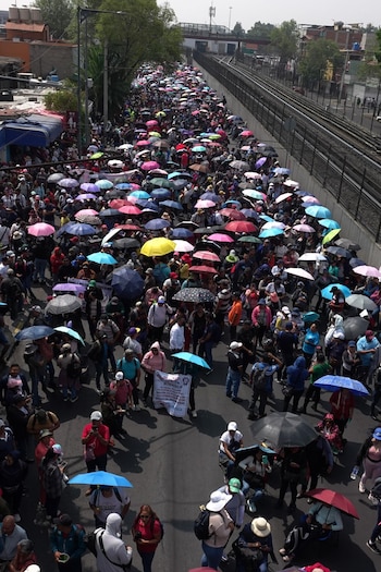 Manifestantes de la CNTE llegan