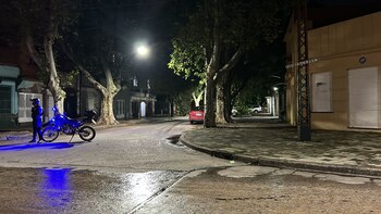 Dos personas que circulaban en