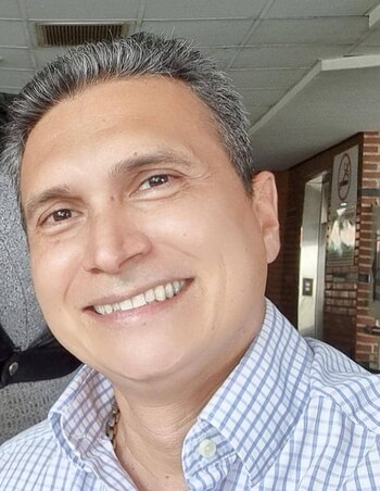 Cap retirado (Ej) Juan Carlos