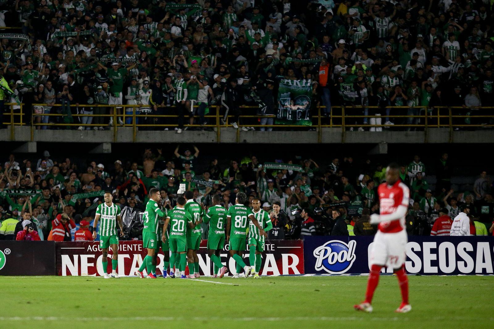 Este fue el error en la distribución de boletas que habría originado la pelea entre hinchas del Nacional en El Campín