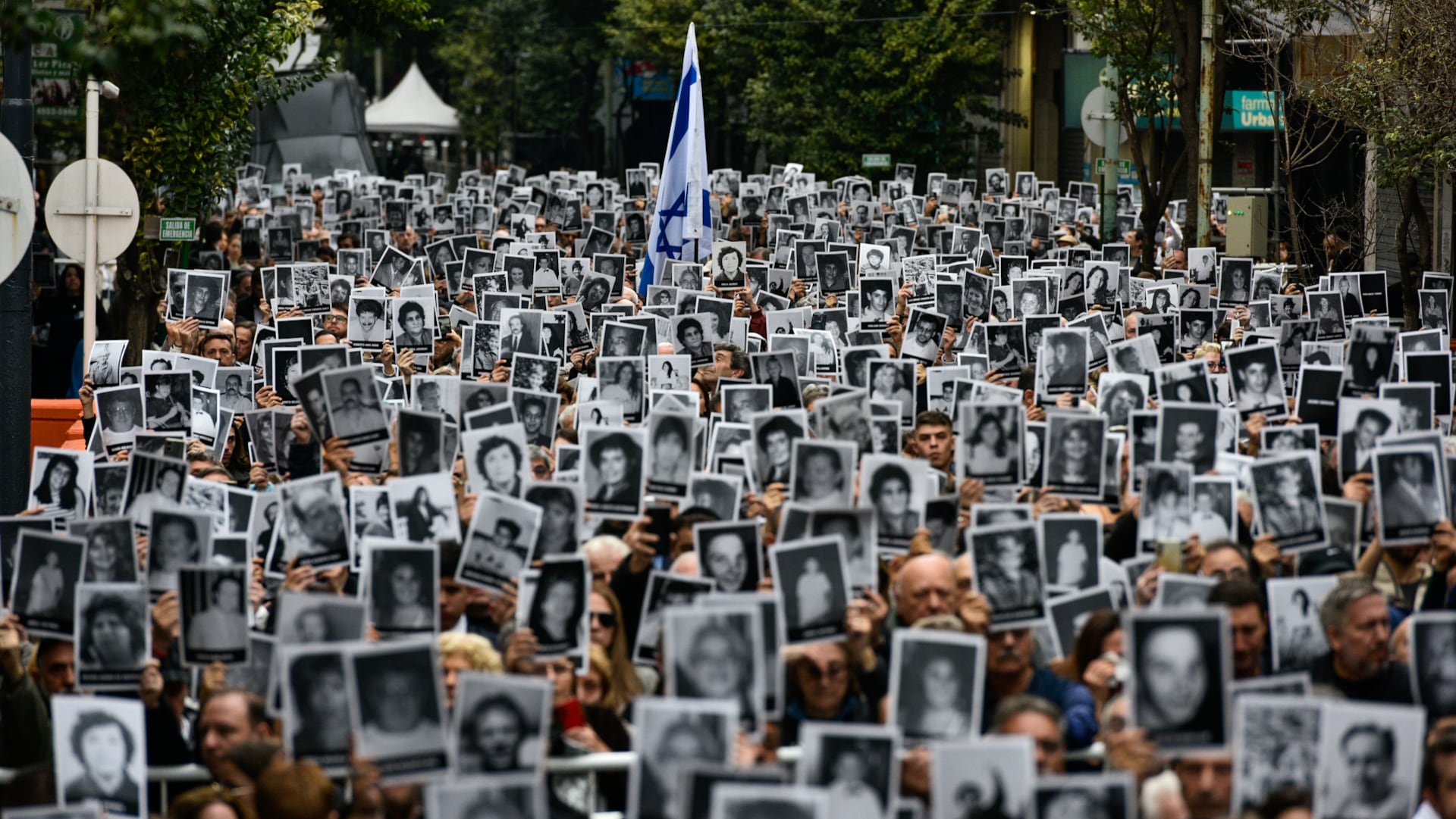 El país sufrió dos atentados terroristas: contra la embajada de Israel y la AMIA (Adrián Escandar)