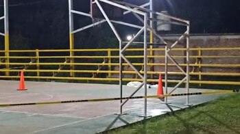 El cuerpo del funcionario quedó