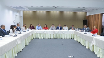 Buscan modernizar el sistema de calidad en RD para competir con éxito en mercados internacionales (Foto cortesía Cámara de Diputados)